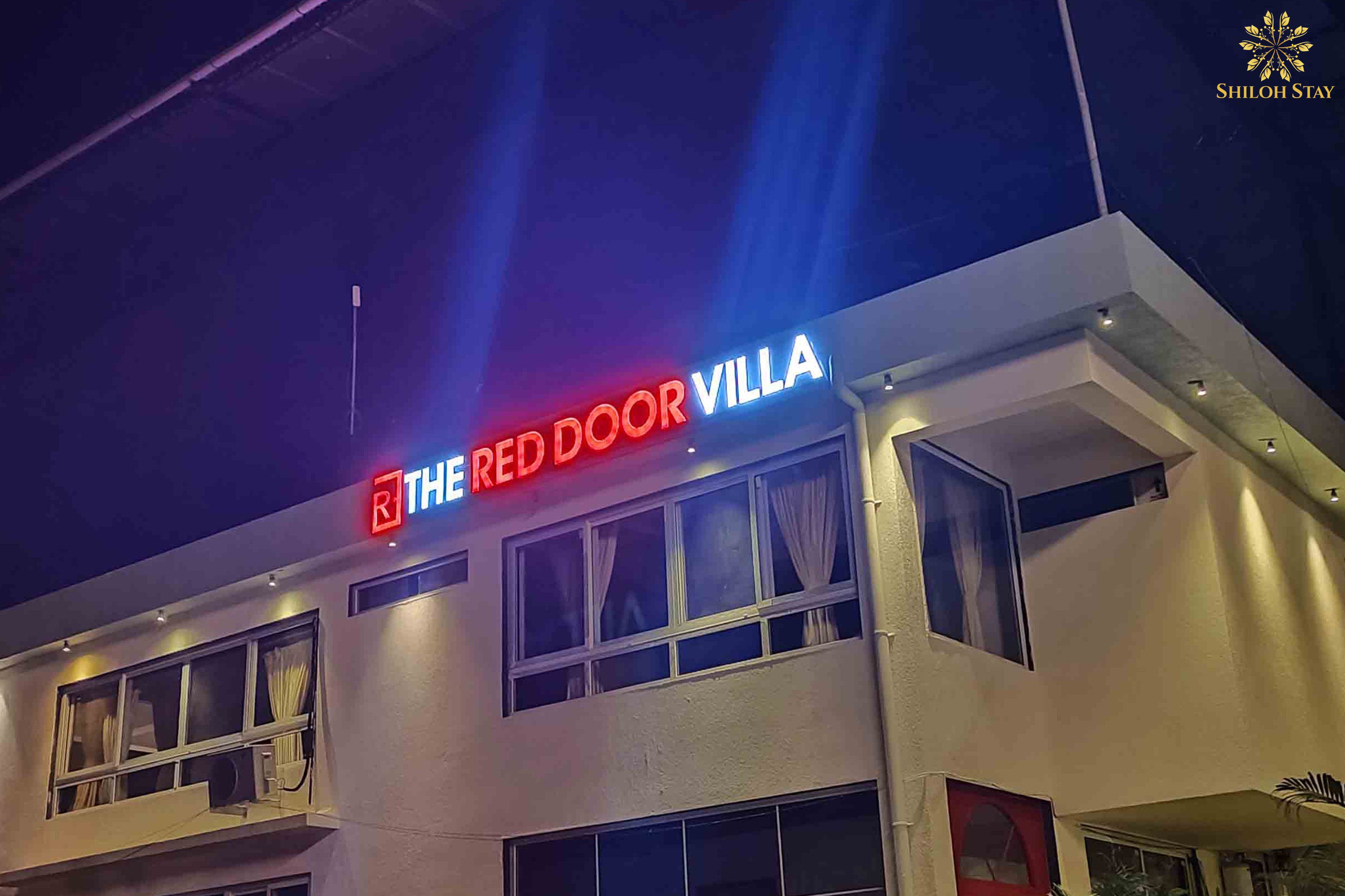 Red door villa